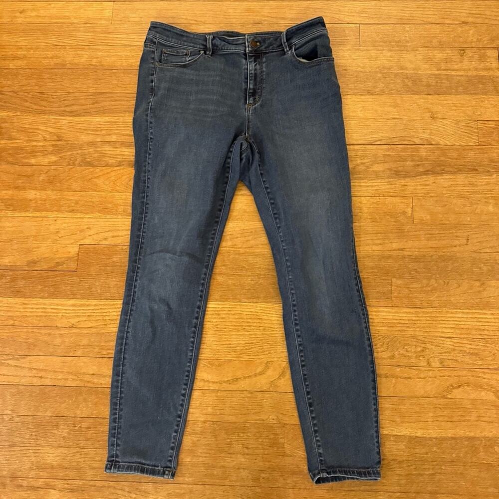 Ann Taylor The Skinny Curvy Fit dark wash casual jeans pants size 10
 b14